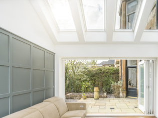 Contemporary_extension_and_interior_-_hughenden_road70_copy_listing