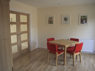 Ladeside_road_c_listing